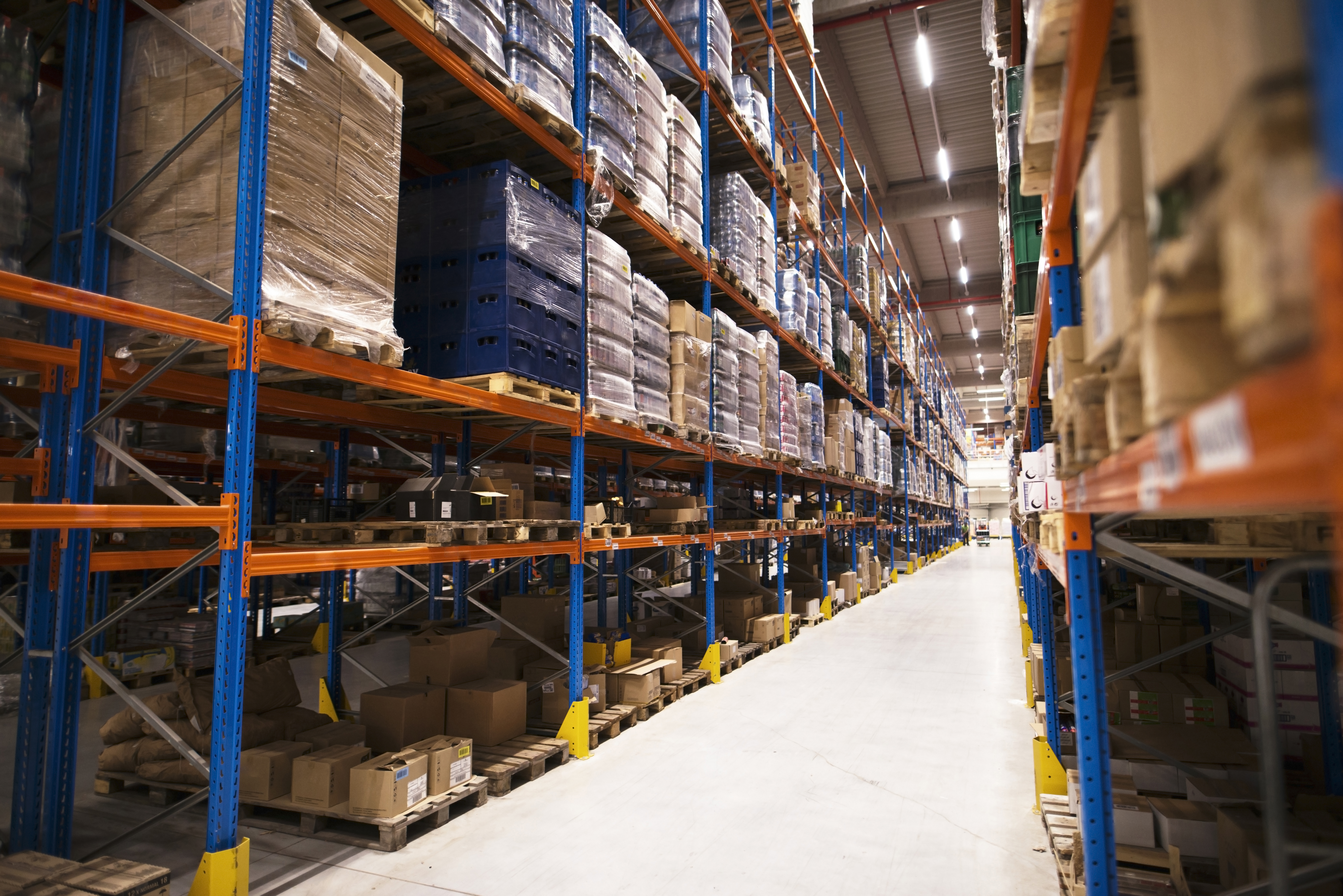 Hangars, Warehouse & Production Site Solutions